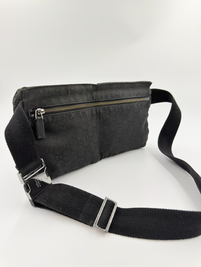 Gucci - Sort - GG canvas bæltetaske -  Secondhand