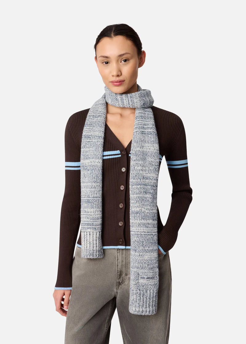 Flock Scarf fra Axel Arigato er et blødt, chunky strikket halstørklæde