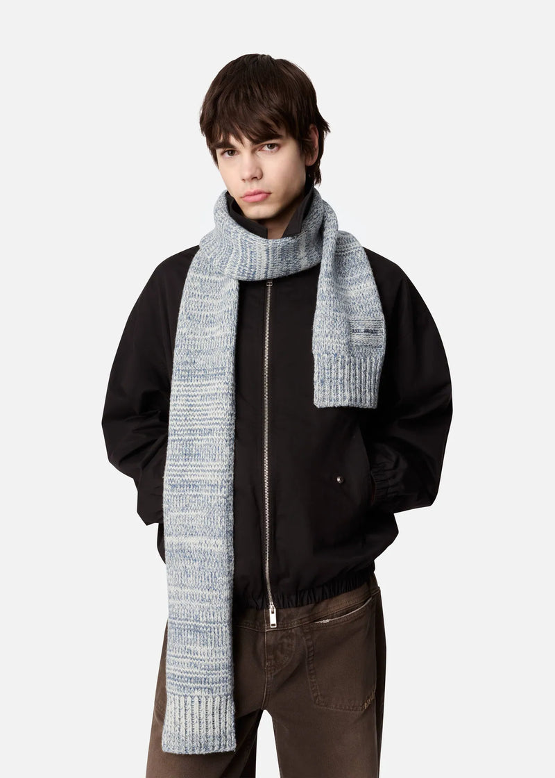 Flock Scarf fra Axel Arigato er et blødt, chunky strikket halstørklæde