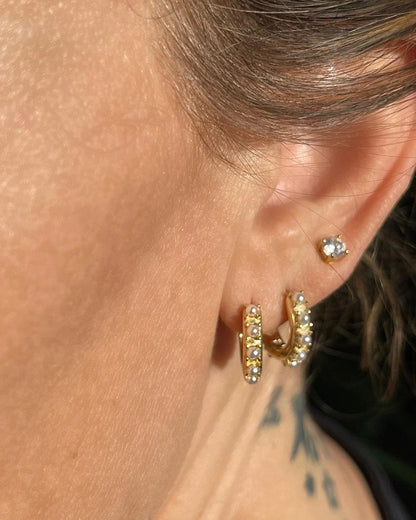 Andcopenhagen Jewelry - Øreringe studs - 18 karat guldbelagt 925 sterlingsølv - Lille pop zirkon
