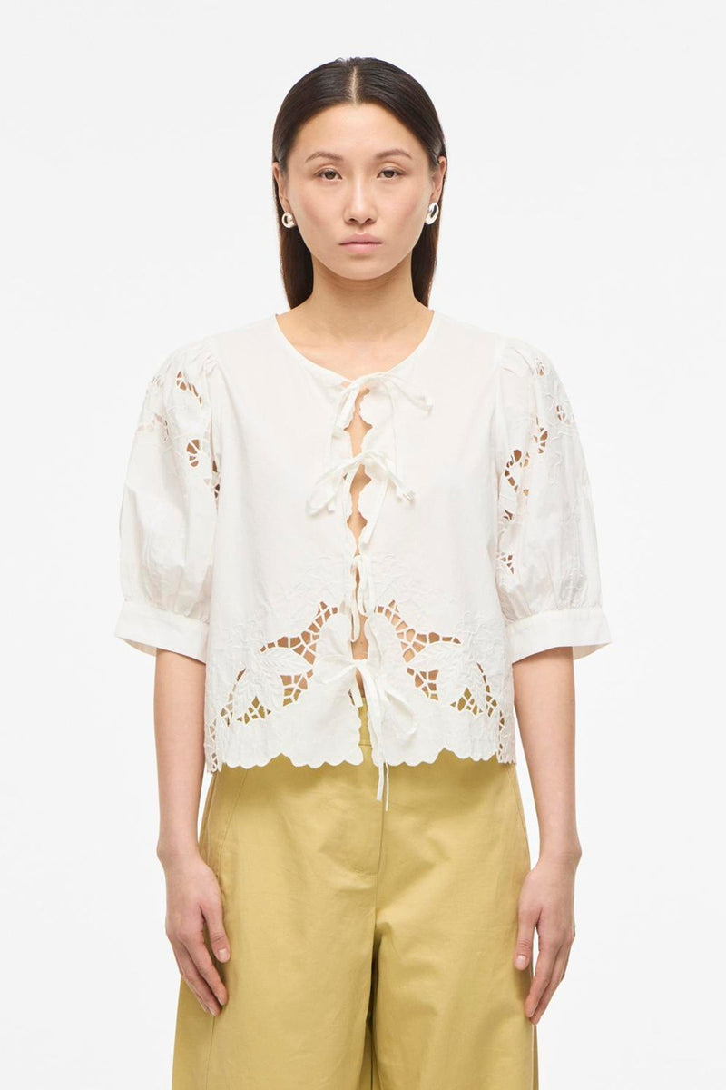 Rouge Edit - Top - Cloud Dancer - Rouscarlet