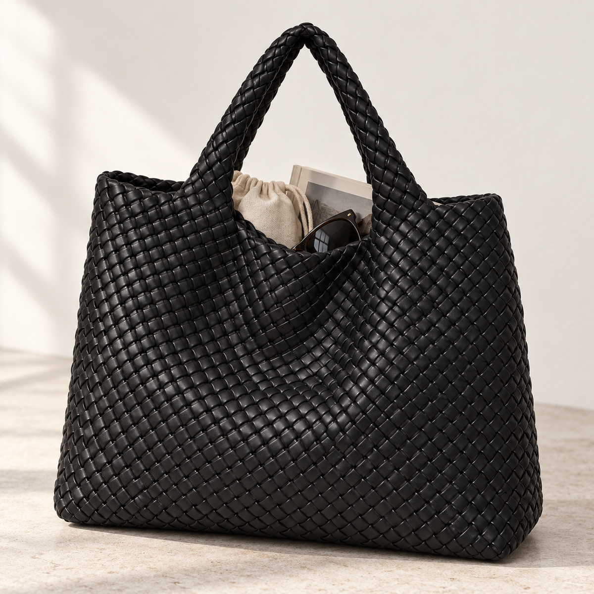 Madera flettet shopper i sort – Andcopenhagen i vegan leather