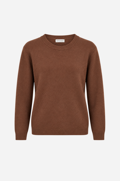 Lækker og blød cashmere-sweater fra Andcopenhagen i en smuk rødbrun nuance