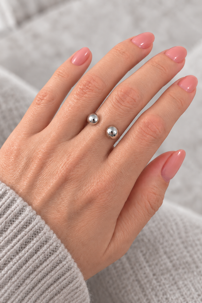 Narvon til en ring fra Andcopenhagen i Titanium Steel