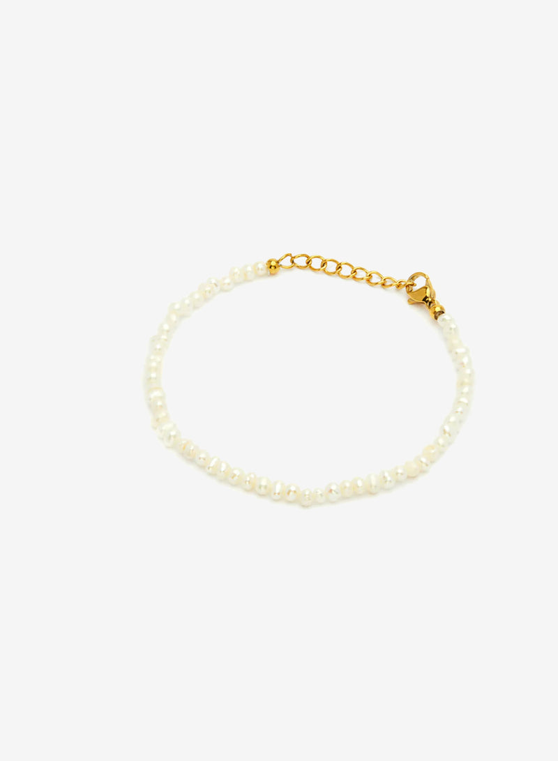 Nine Small Pearl Bracelet Gold